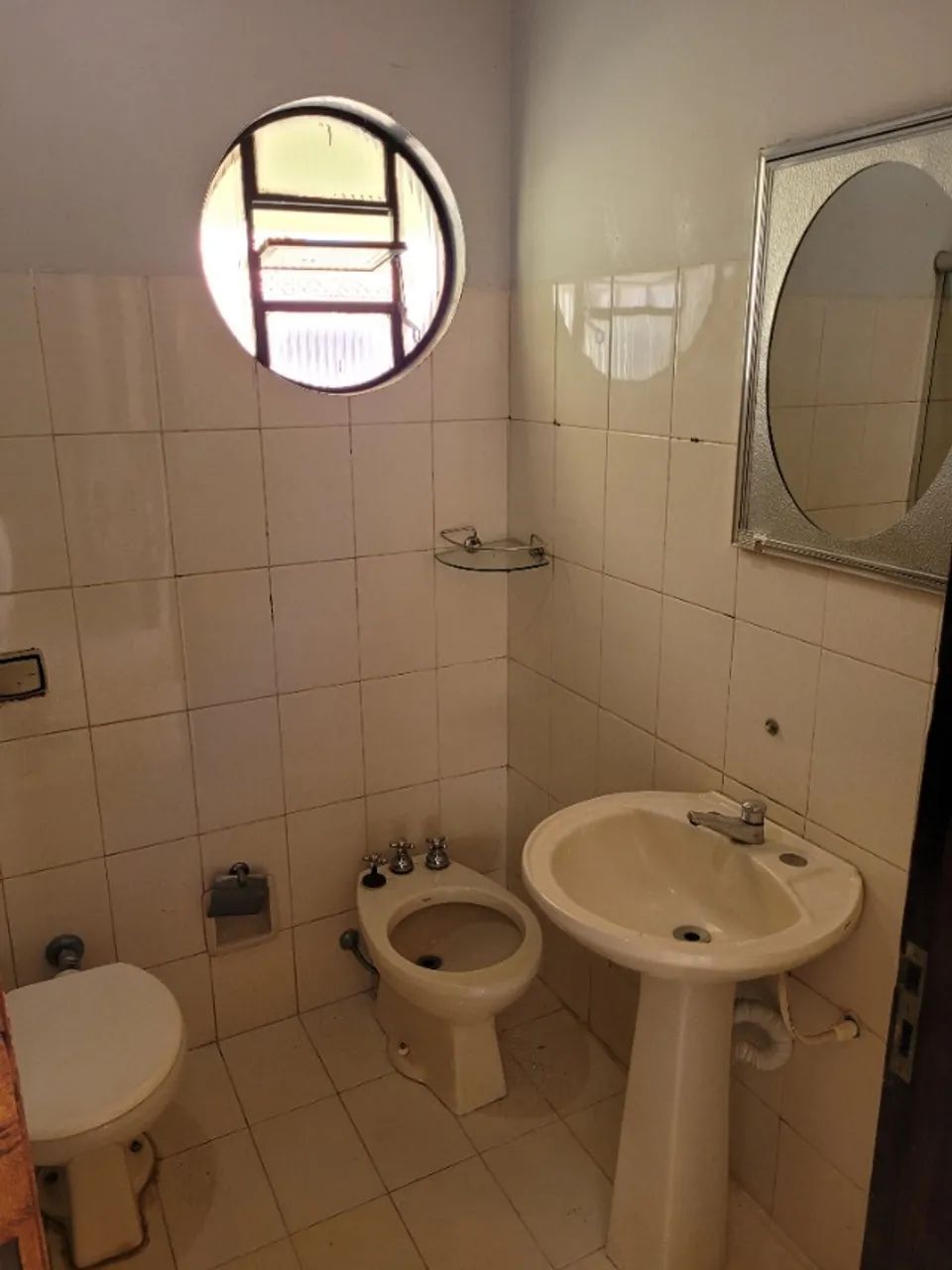 Vendo Casa no centro de Loanda-PR - Foto 2