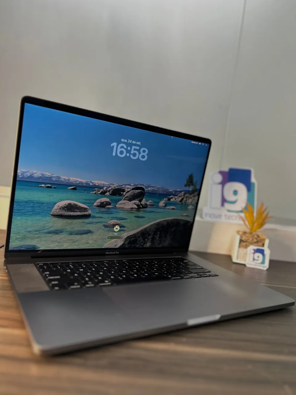 MacBook Pro 2020 A2338 M1 16GB 512GB SSD Tela: 13,3? Space Gray