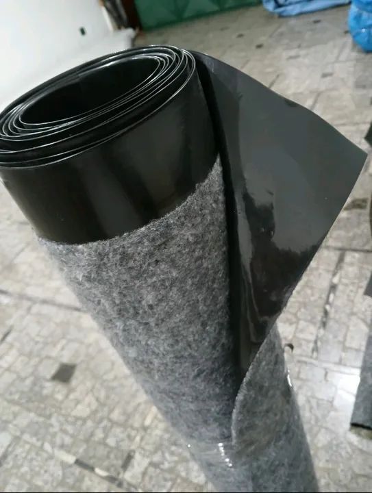 Geomanta PVC Preta 0,8 mm c/ Bidim acoplado para Lagos Ornamentais, Lajes, Jardins 7 x 5,5 - Foto 5