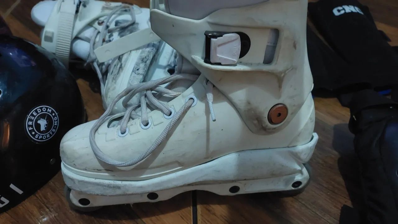 Patins Razors Cult tamanho 39/40 - Foto 2