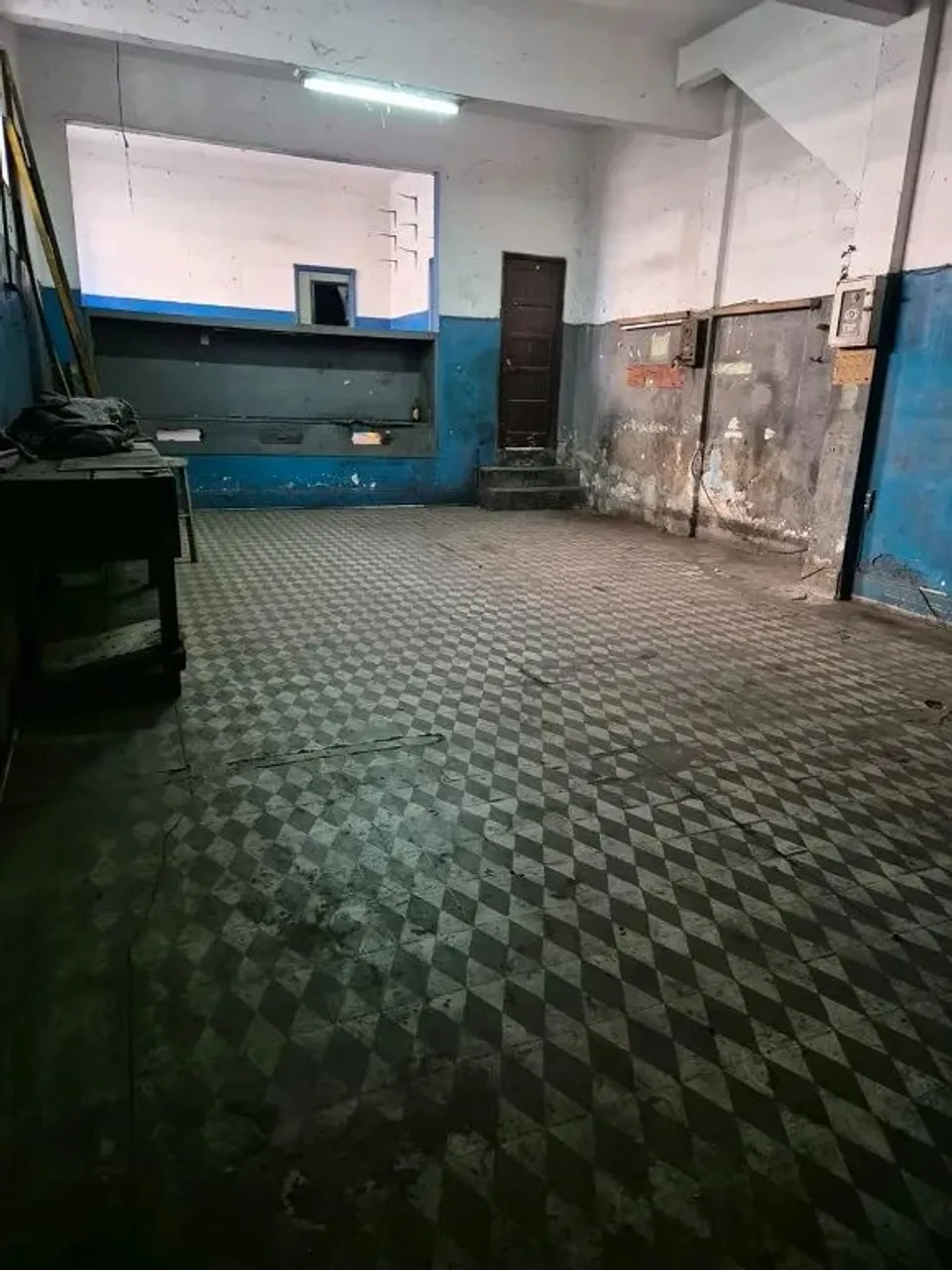 LOJÃO FRENTE DE RUA para aluguel com 96 m² no Estácio - Rio de Janeiro - RJ