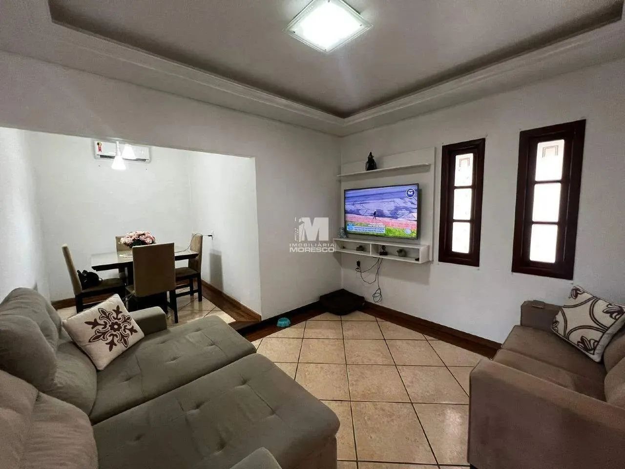 Casa com 4 dormitórios sendo 1 suíte master! - Foto 4