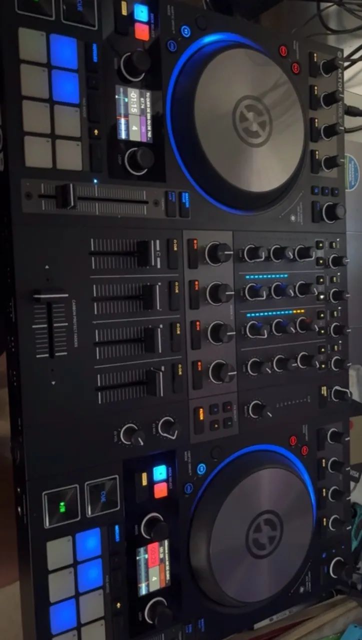 Controladora Traktor Kontrol S4 MK3 - Foto 4