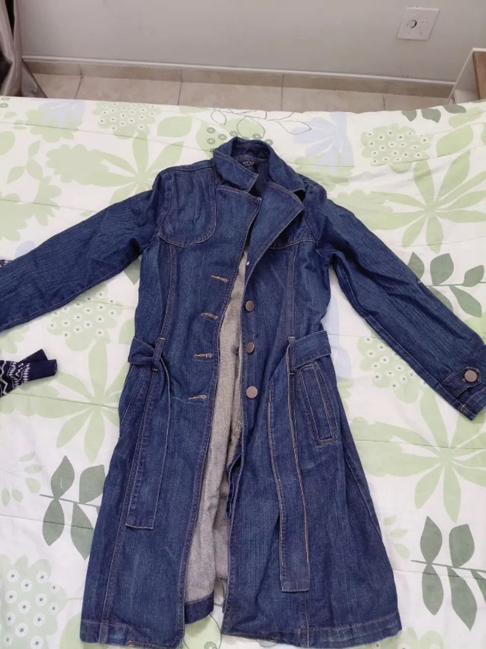 Roupas seminovas diversas - Foto 2