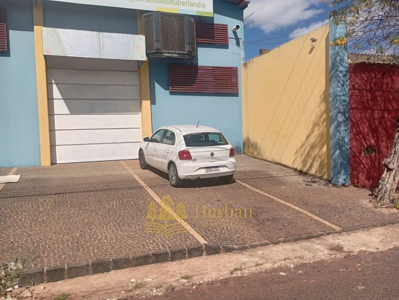 GALPAO COMERCIAL em UBERLÂNDIA - MG, TIBERY