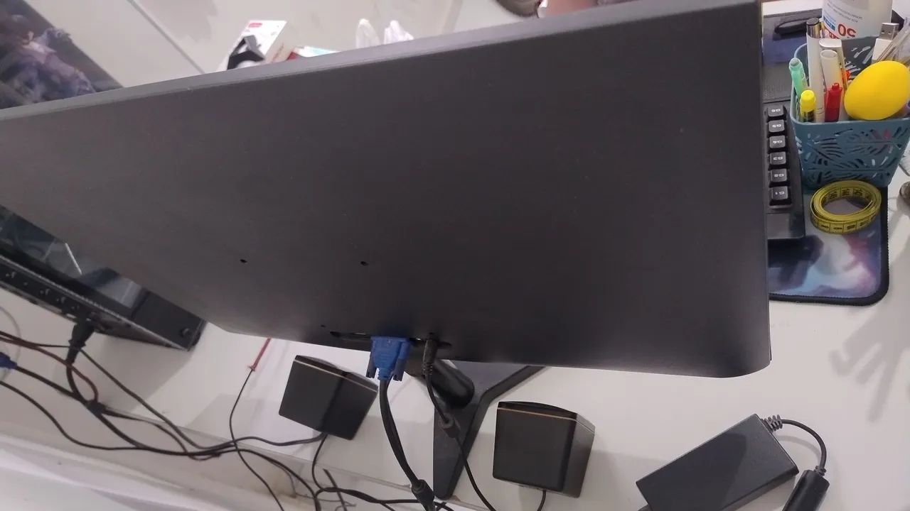 Monitor AOC 23,8 - Foto 3