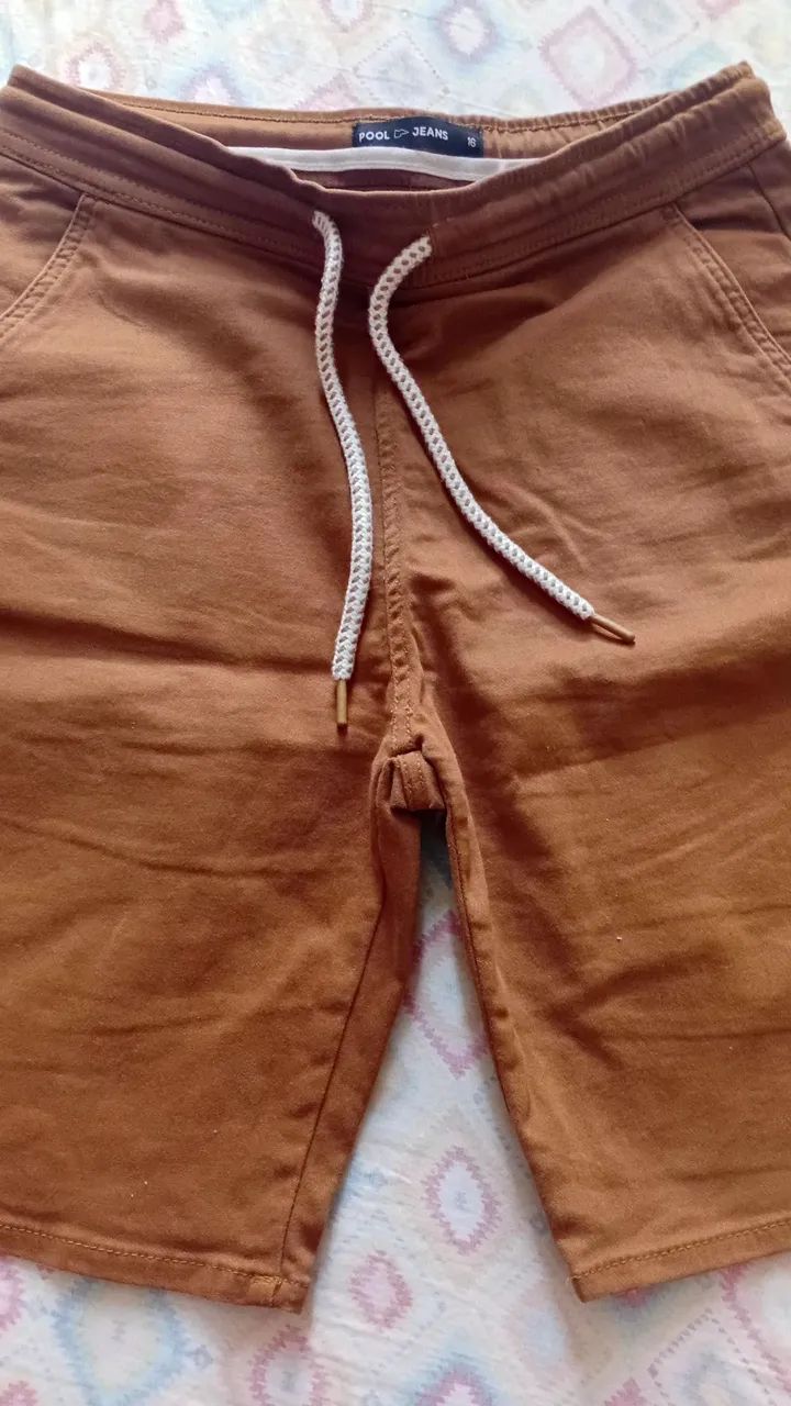 Bermudas semi novas Riachuelo  30,00 reais cada. - Foto 2