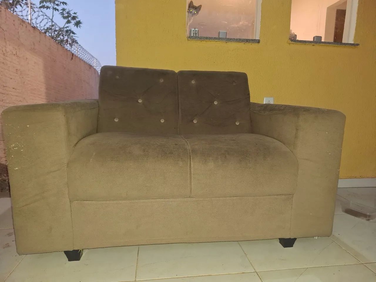 Vendo sofá usado