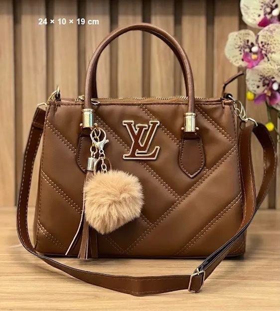 Bolsa Louis Vuitton Lorena Média Matelasse