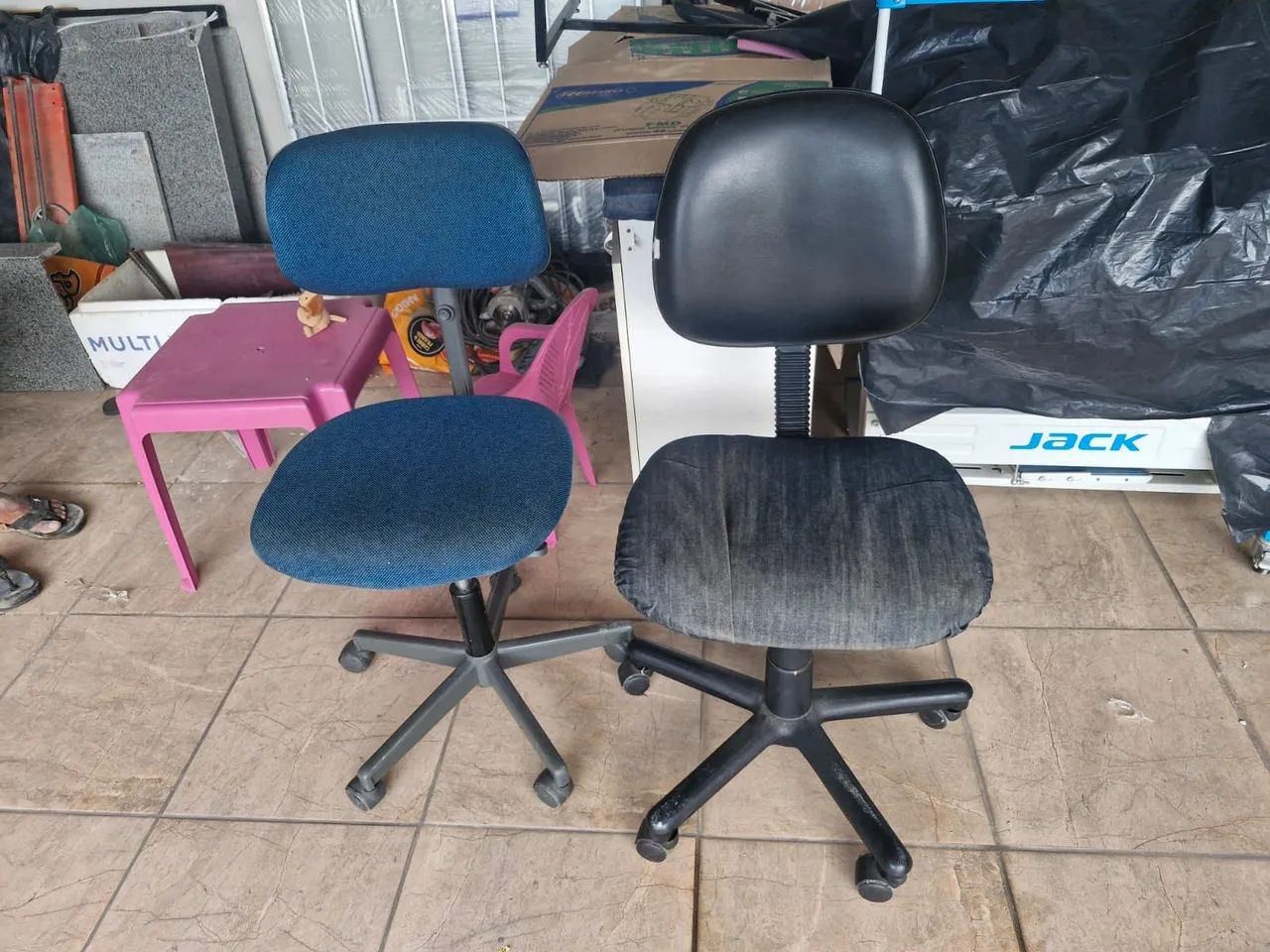 Two chairs for BRL 150