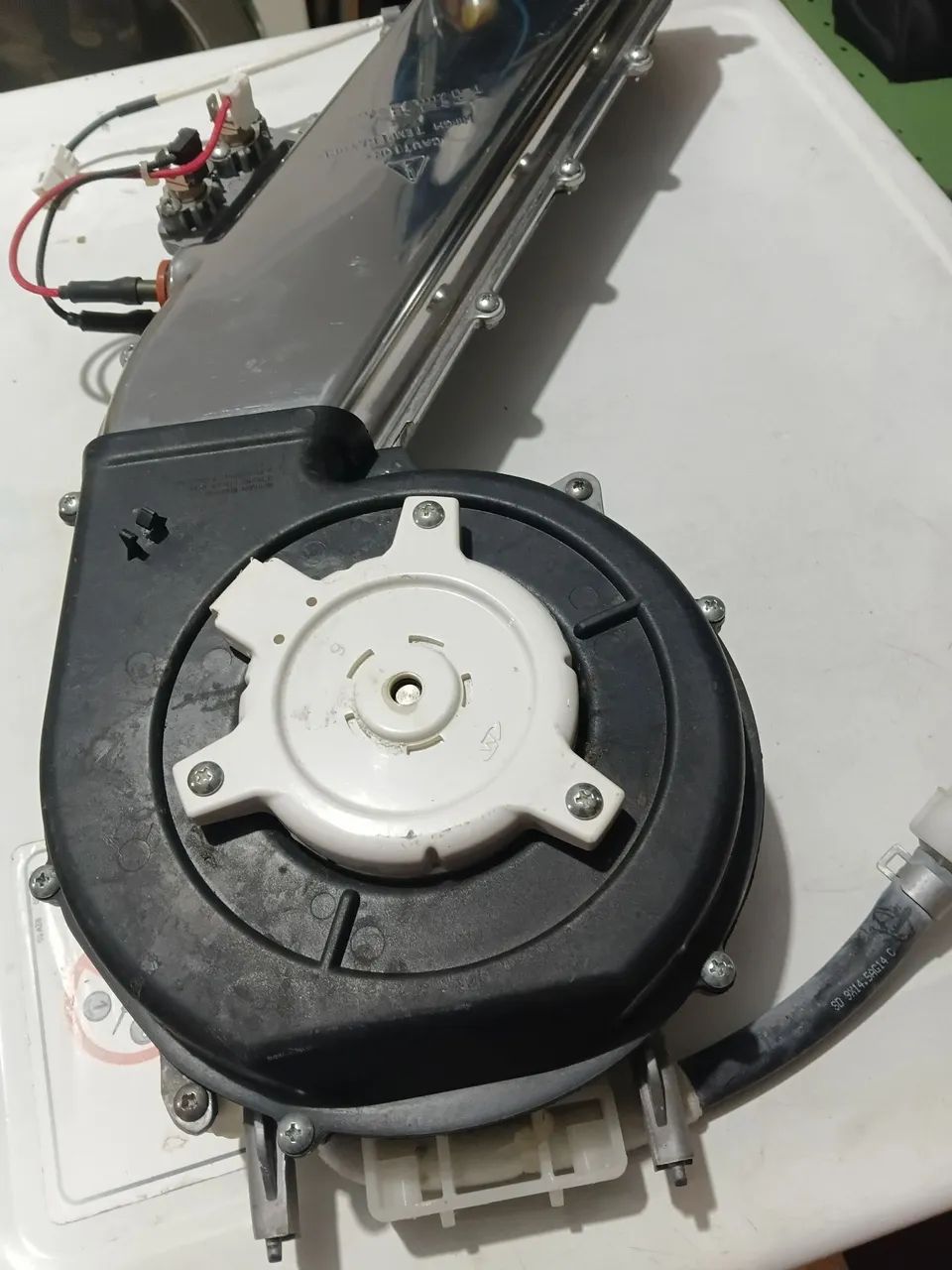 Duto secagem wd10n64  limpo e perfeito 