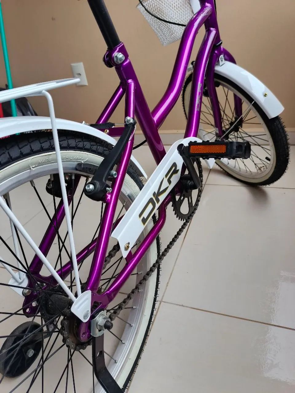 Bicicleta infantil menina DKR aro 20 - Foto 5