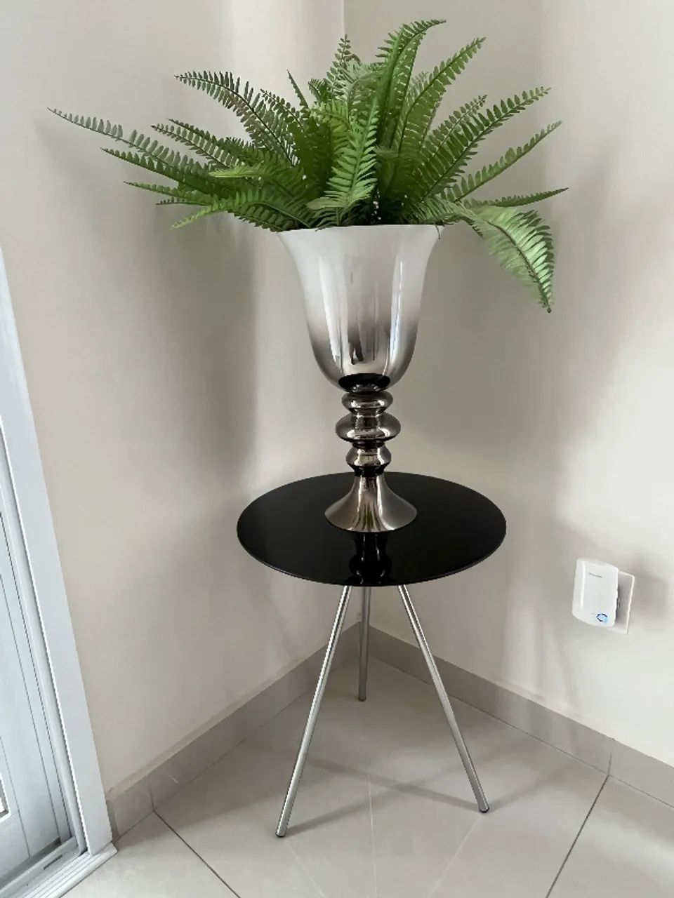 Vaso com samabaia artificial