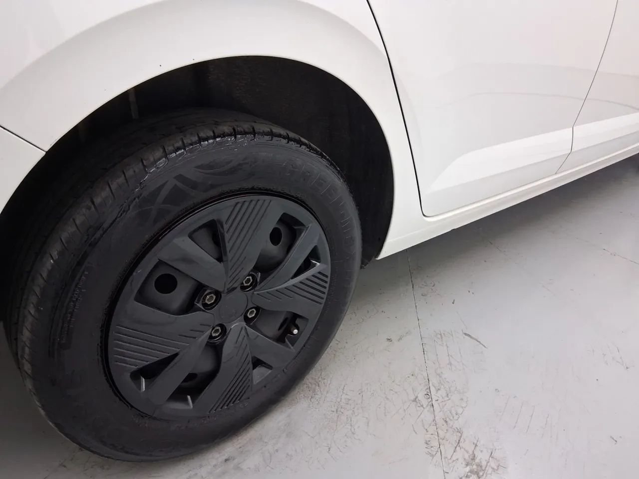 Volkswagen Polo Track 1.0 Flex 12V 5p, foto 14 de 18
