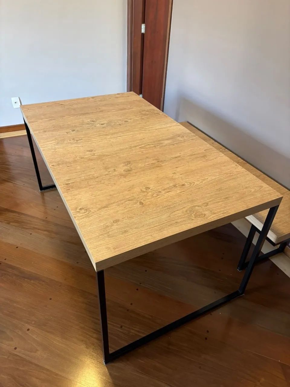 Mesa de jantar com banco - 6 lugares | Excelente estado