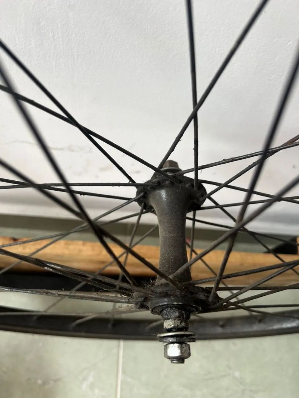 Roda de bicicleta caloi 10 - Foto 2
