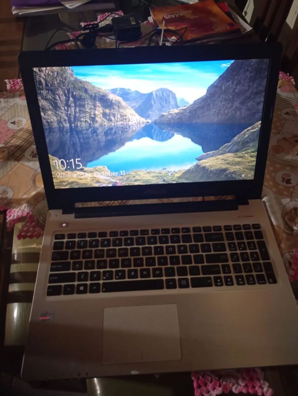Vendo notebook 