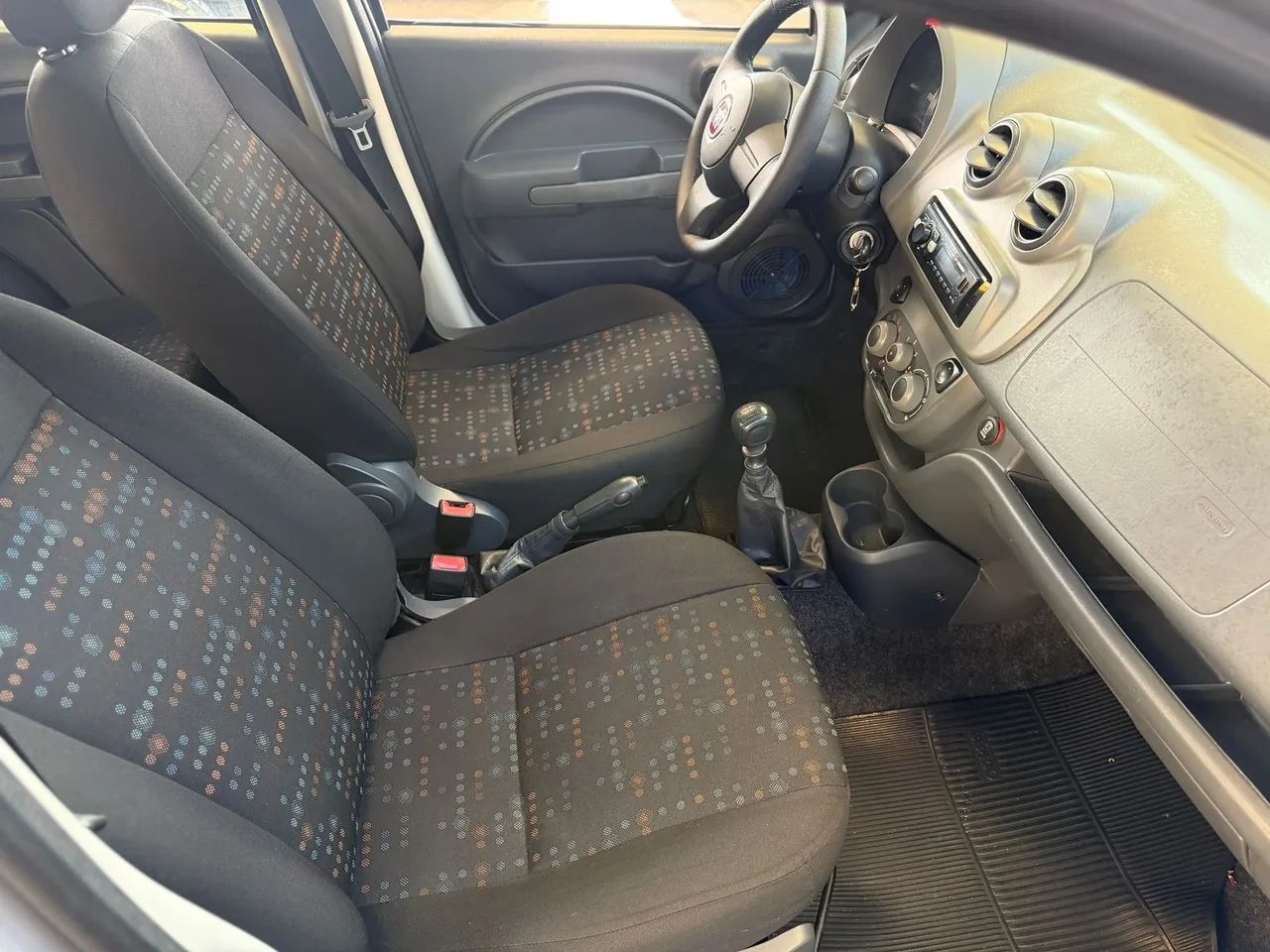 Fiat Uno VIVACE Celeb. 1.0 EVO F.Flex 8V 5p, foto 9 de 13