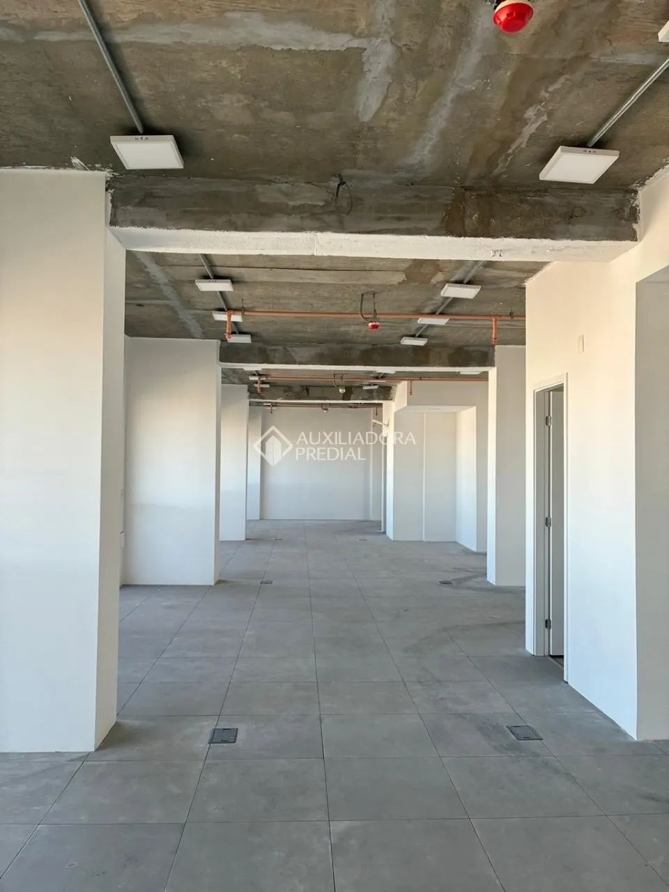 Excelente sala comercial para locação no Condomínio Trilogy Office. - Foto 2