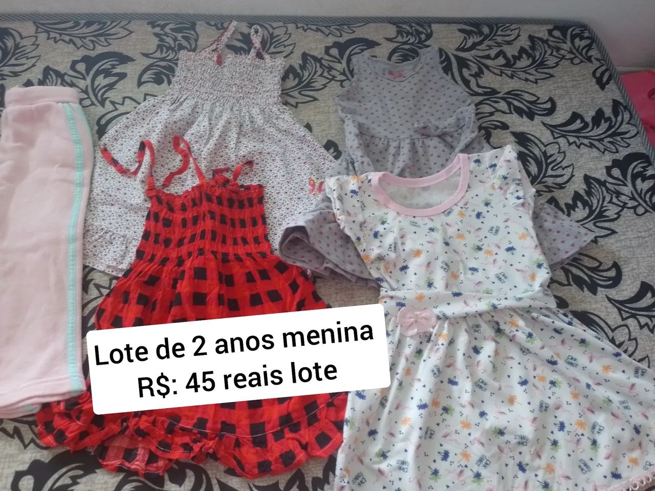 Lote de menina 2 anos R$: 100 reais Tudo 