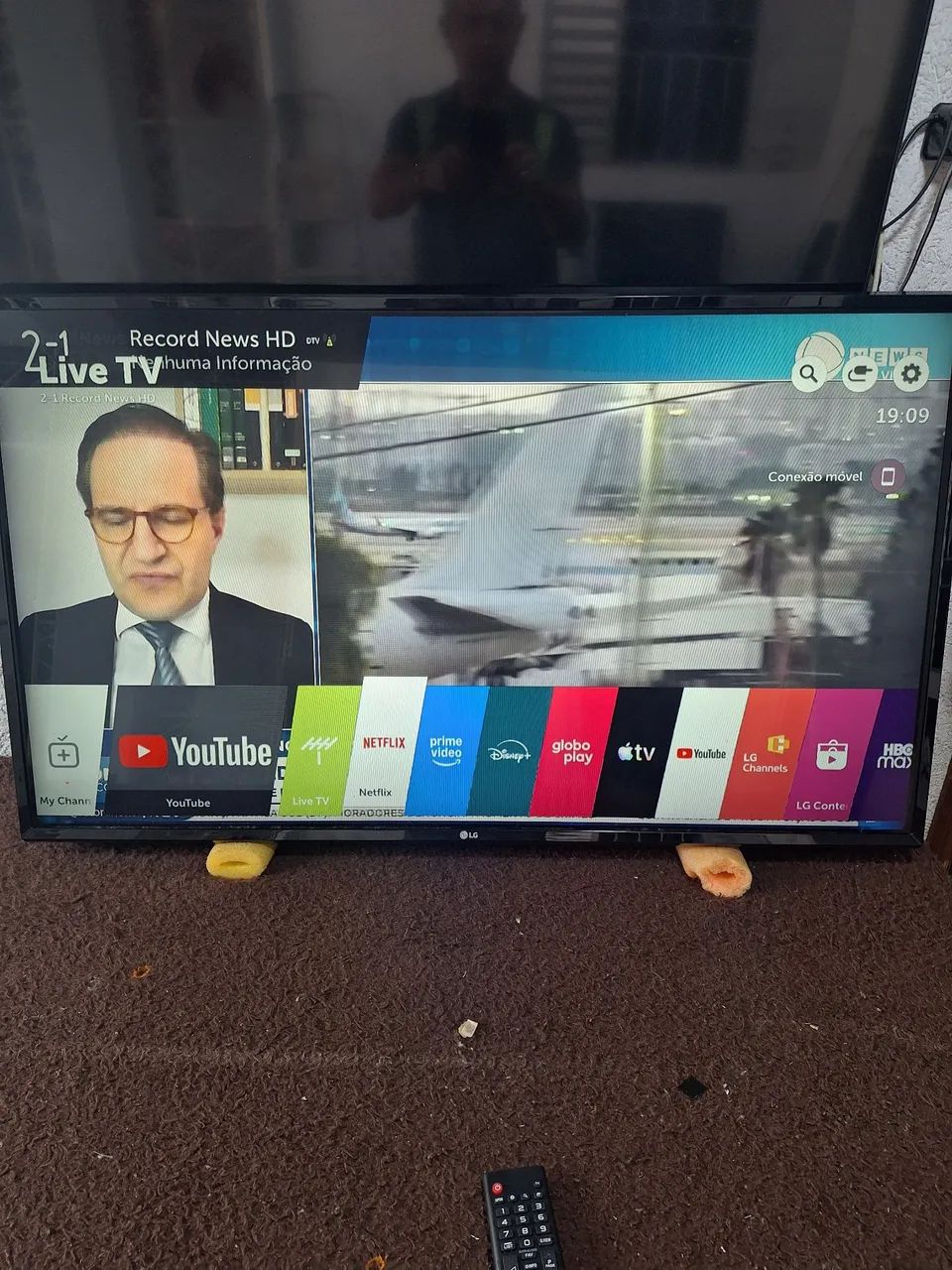 Tv smart lg web os 43 polegadas sem os pes aceito cartão 