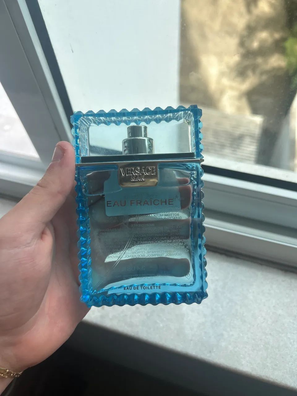 perfume versace man eau fraîche