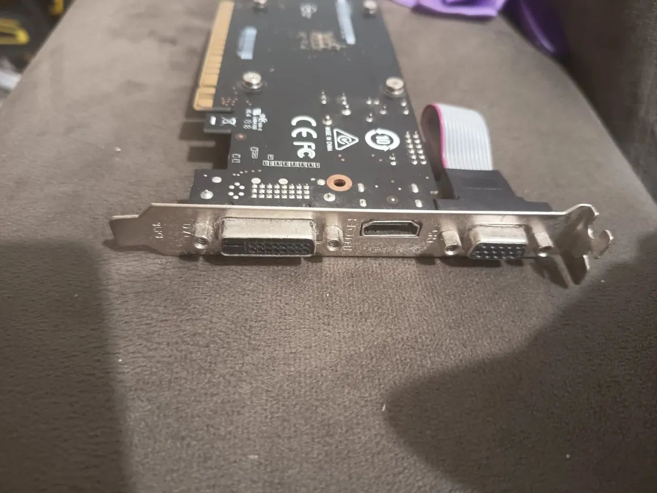 Placa GeForce GT 710 2GB - Foto 2