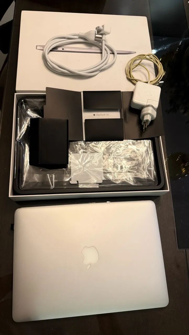 MACBOOK AIR 2017 - Foto 3