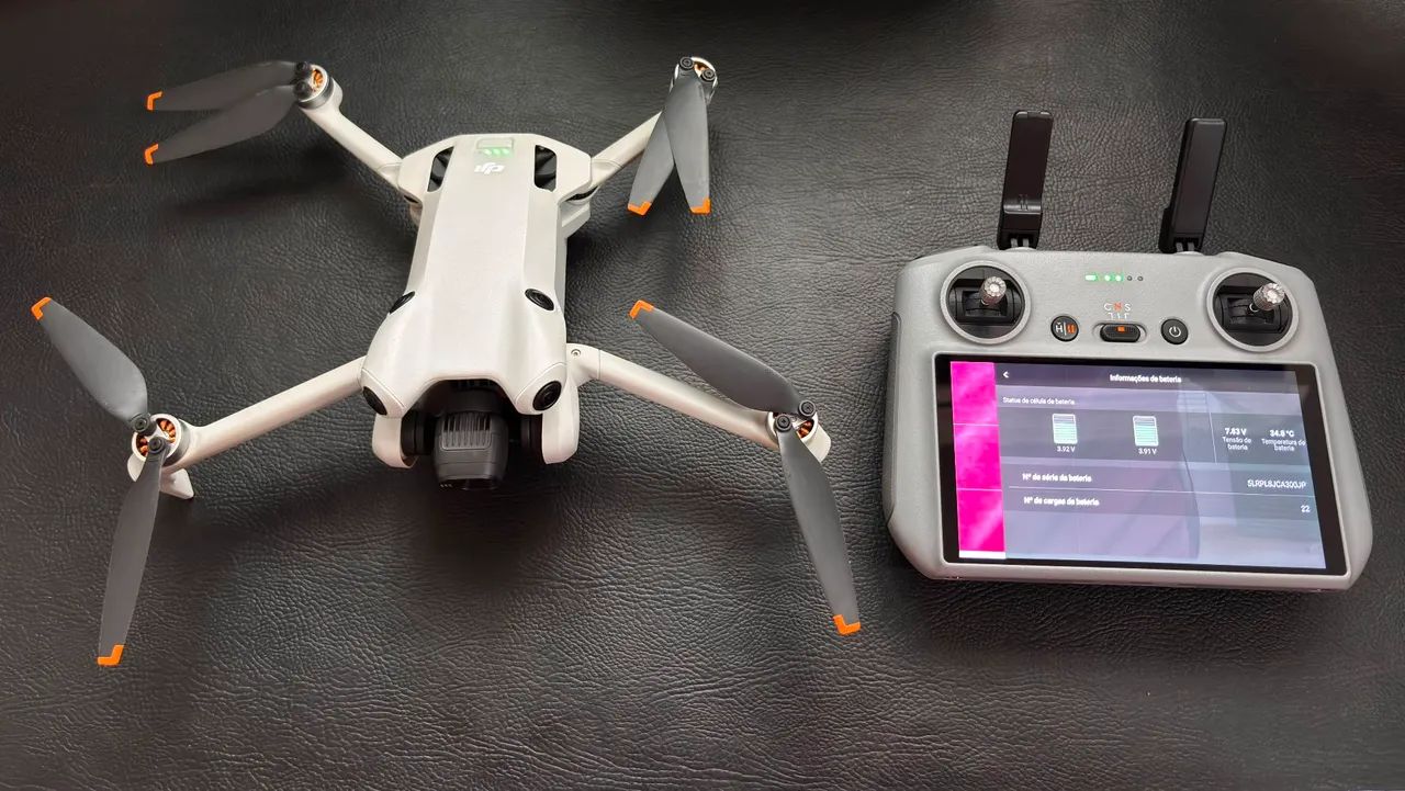 Drone DJI Mini 4 Pro Fly