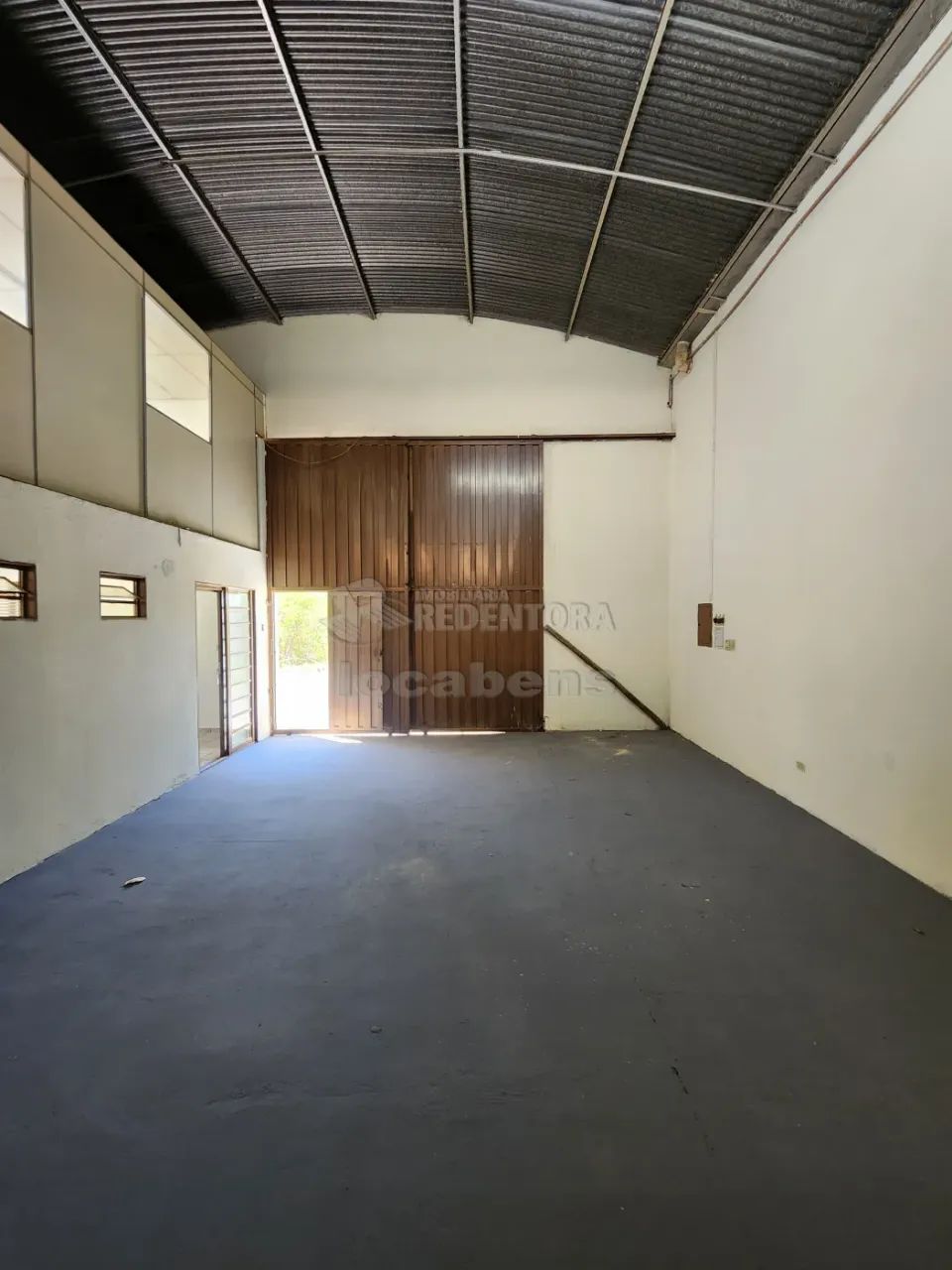São Francisco, salão comercial com 01 escritório. - Foto 2
