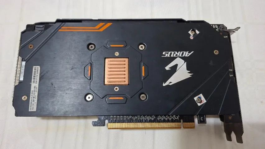 Com Defeito RX 580 Aorus Gigabyte GPU com bolha - Foto 2