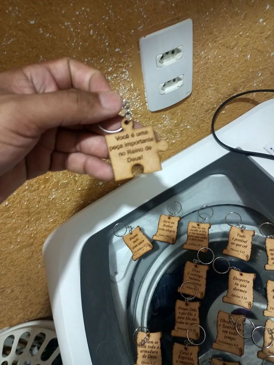 Versículos Bíblicos Chaveiros. Em Madeira MdF. - Foto 5