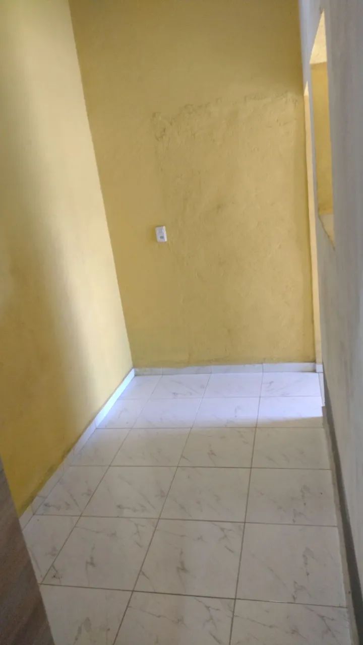 Casa: 1 quarto 1 sala 1 cozinha 1 banheiro contato: *25  - Foto 4