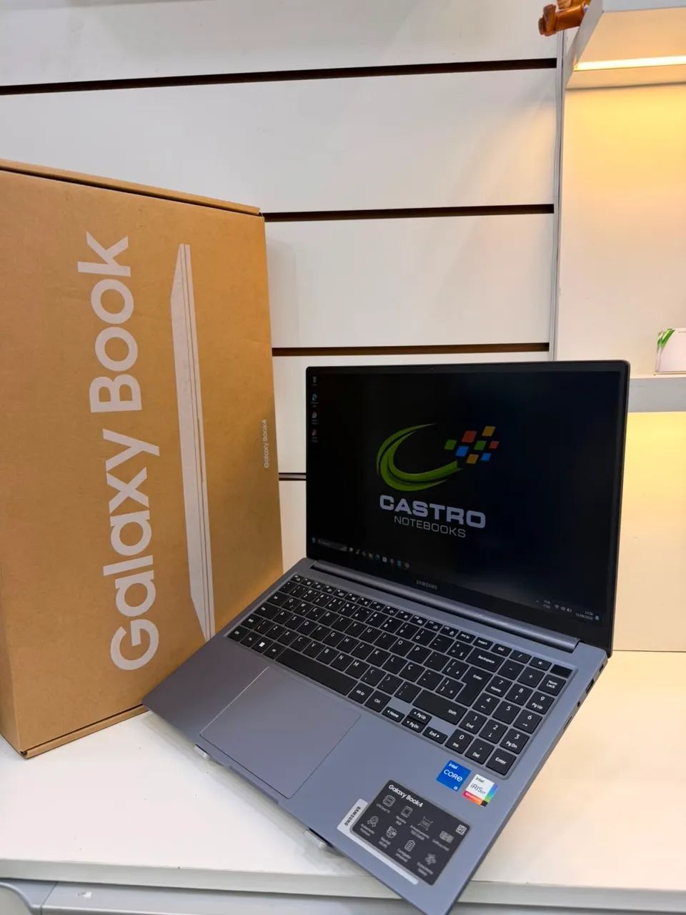 Galaxy book 4 8/256 ssd i5 13* primeira geração com caixa  - Foto 3