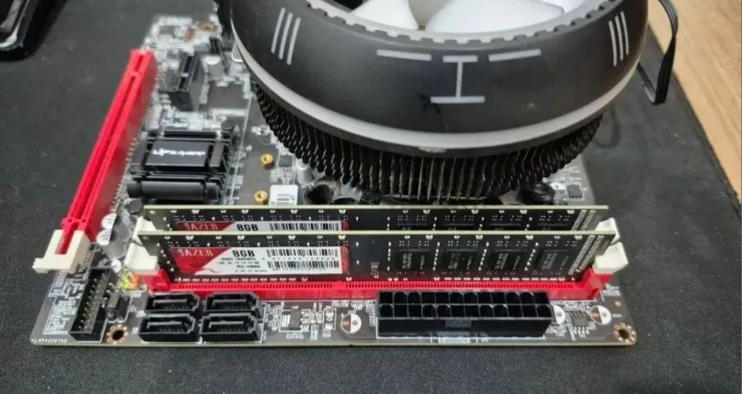 Placa mãe UP Gamer + I7 + 16GB RAM - Foto 3