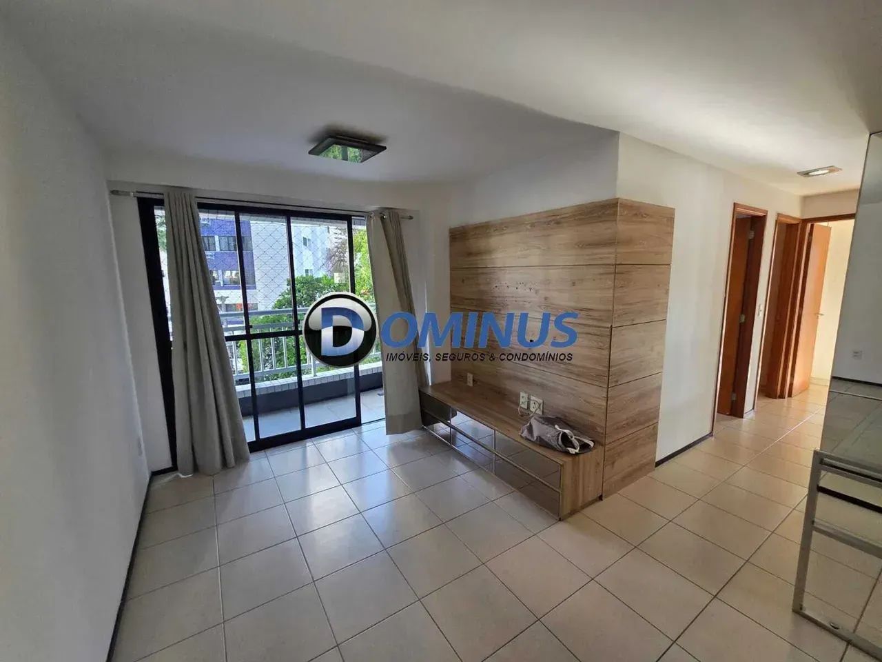 Excelente Apto no Cocó com 2 quartos (sendo 1 suíte com closed)  e 2 vagas