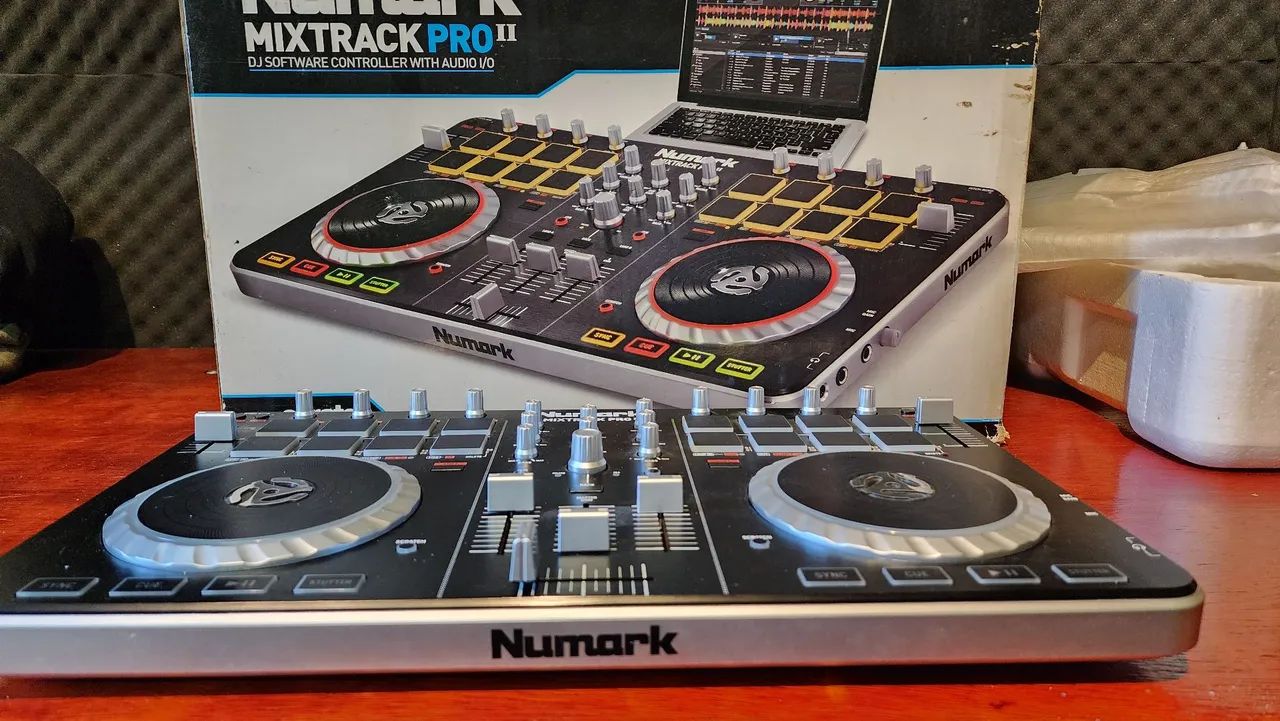 Controladora DJ Numark Mixtrack Pro II - Foto 5