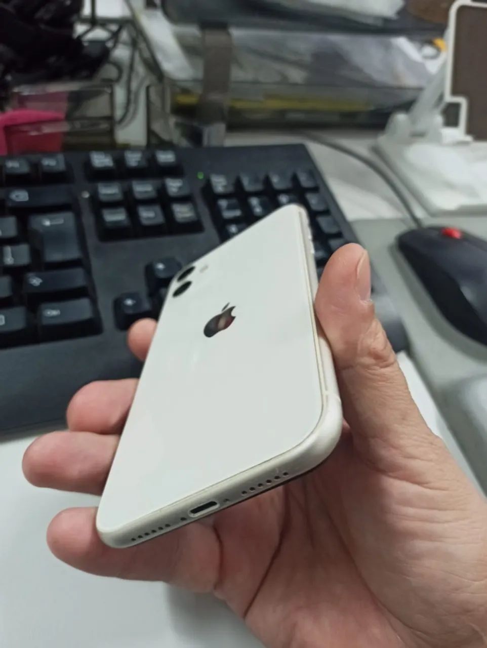 iPhone 11 - 128GB - Bom Estado - Face ID OK - Foto 5
