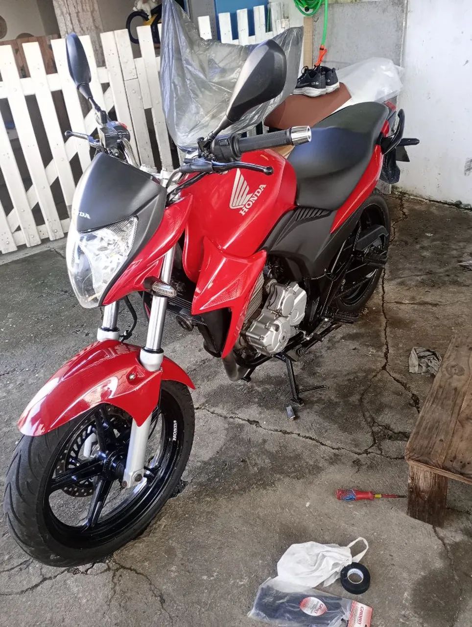 CB 300R 2010 2011 carenagem 10% nova  - Foto 5
