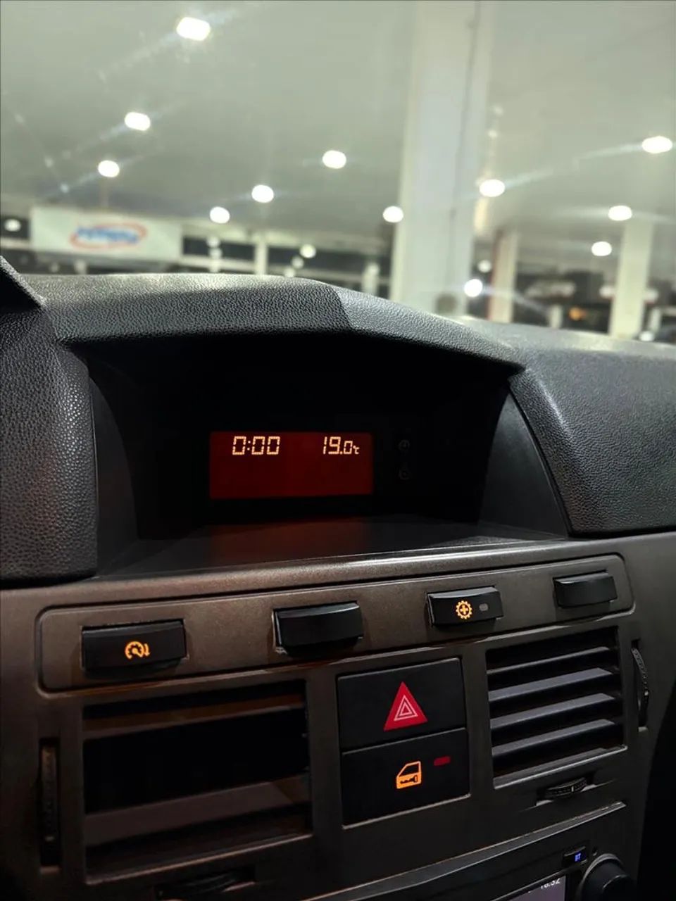 Chevrolet Vectra GT 2.0 MPFI 8V FlexPower Mec., foto 4 de 16