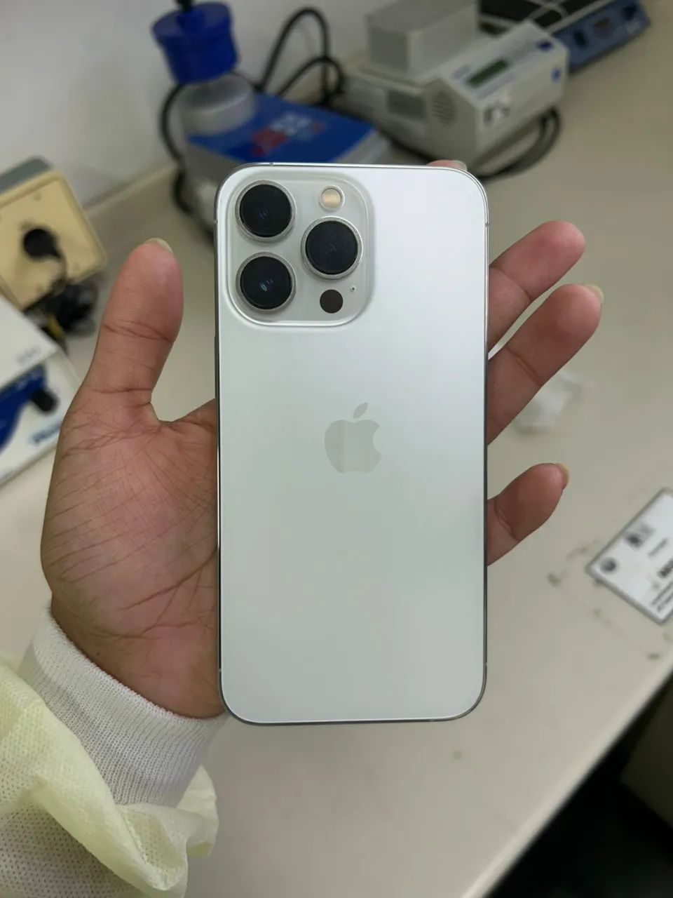iPhone 13 Pro - Prateado 128GB - Celulares e Smartphones