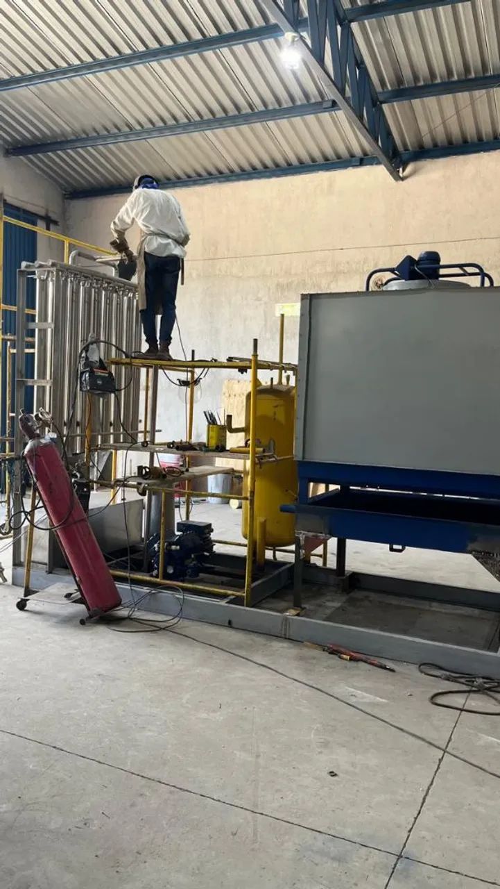 Máquinas de gelo cubo e escama novas e revisadas  - Foto 4