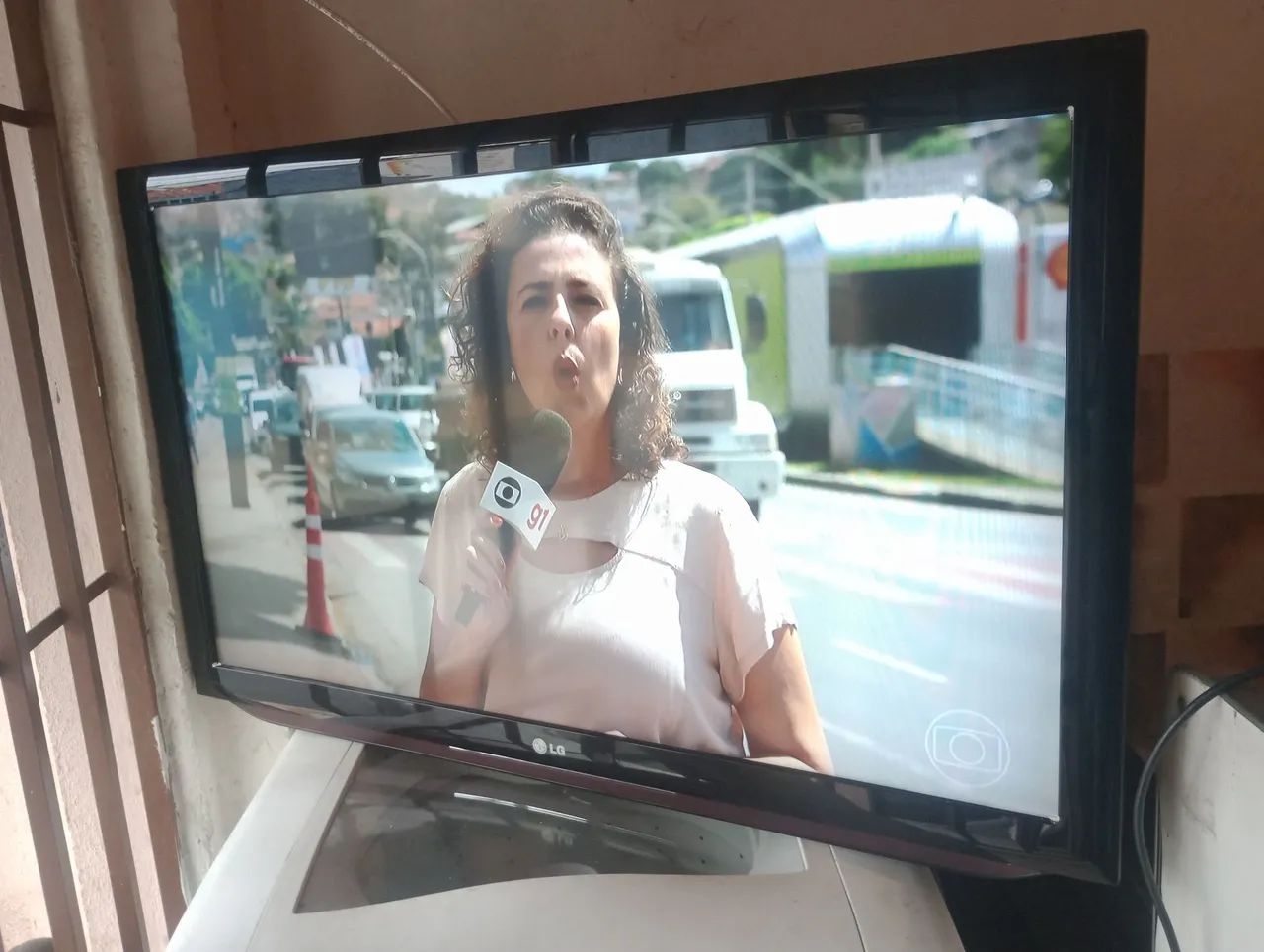 Vendo tv LG 42 não smartv 