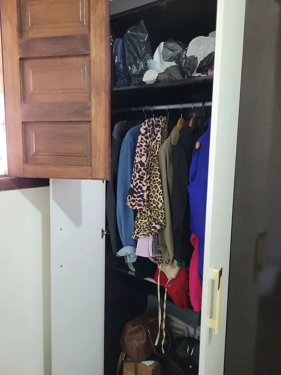 Guarda roupa 6 portas.  - Foto 5