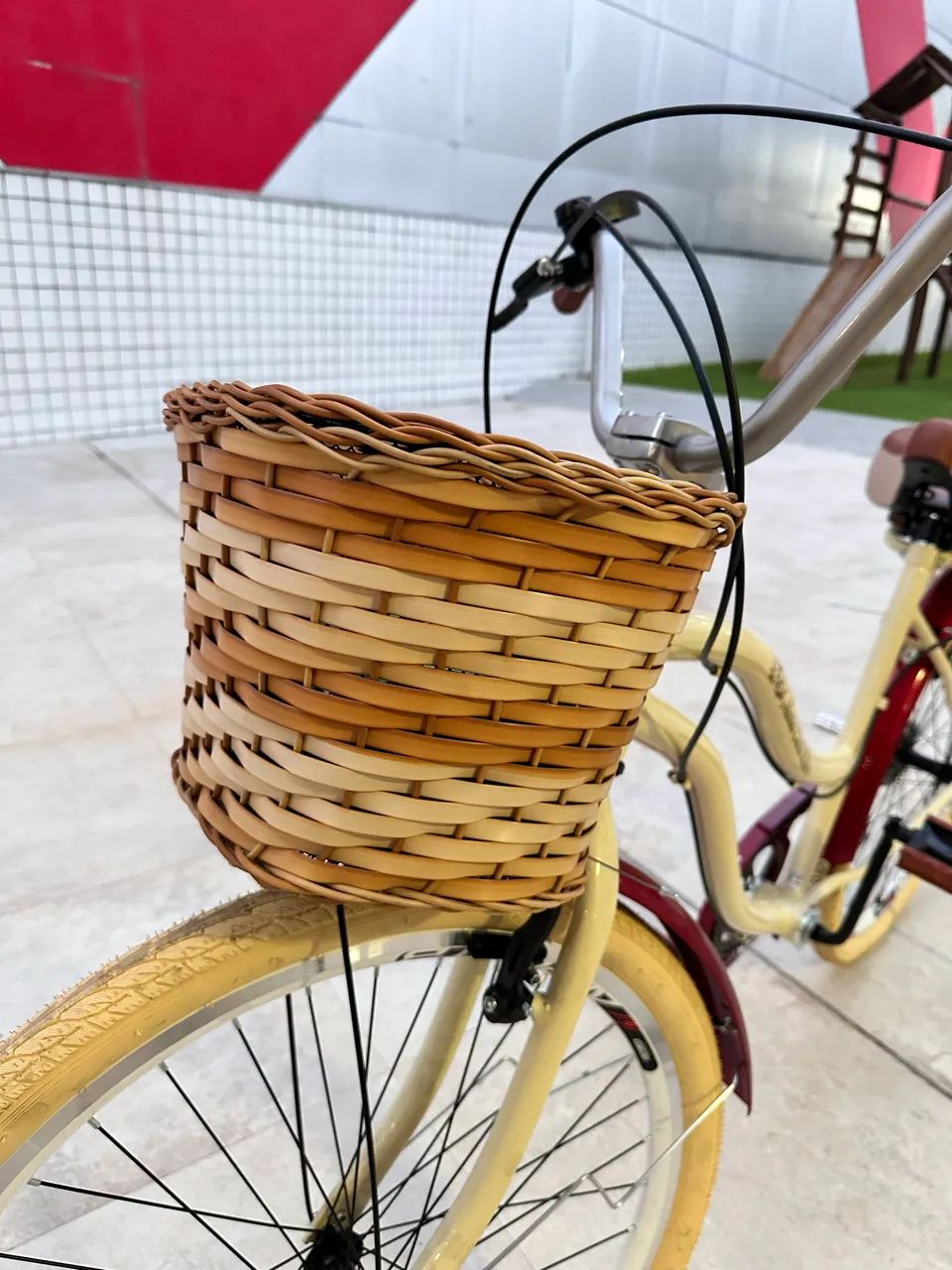 Bicicleta Retrô Aro 26 - 6 Marchas + Cesta e Garupa - Foto 3