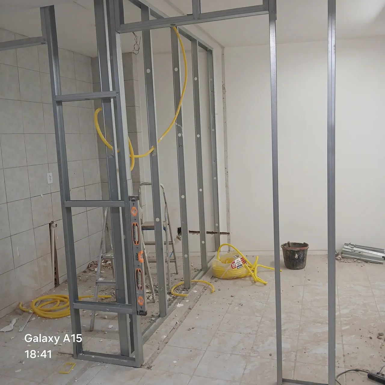 Reforma em geral,  elétrica hidráulica, pintura e obra do zero. - Foto 4