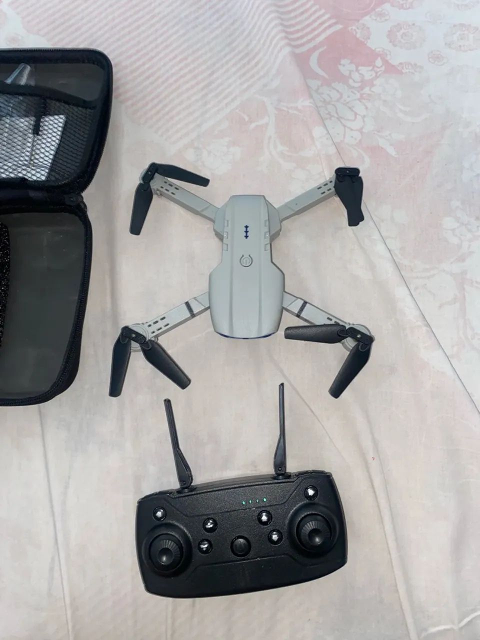 Vende-se drone E88  - Foto 3
