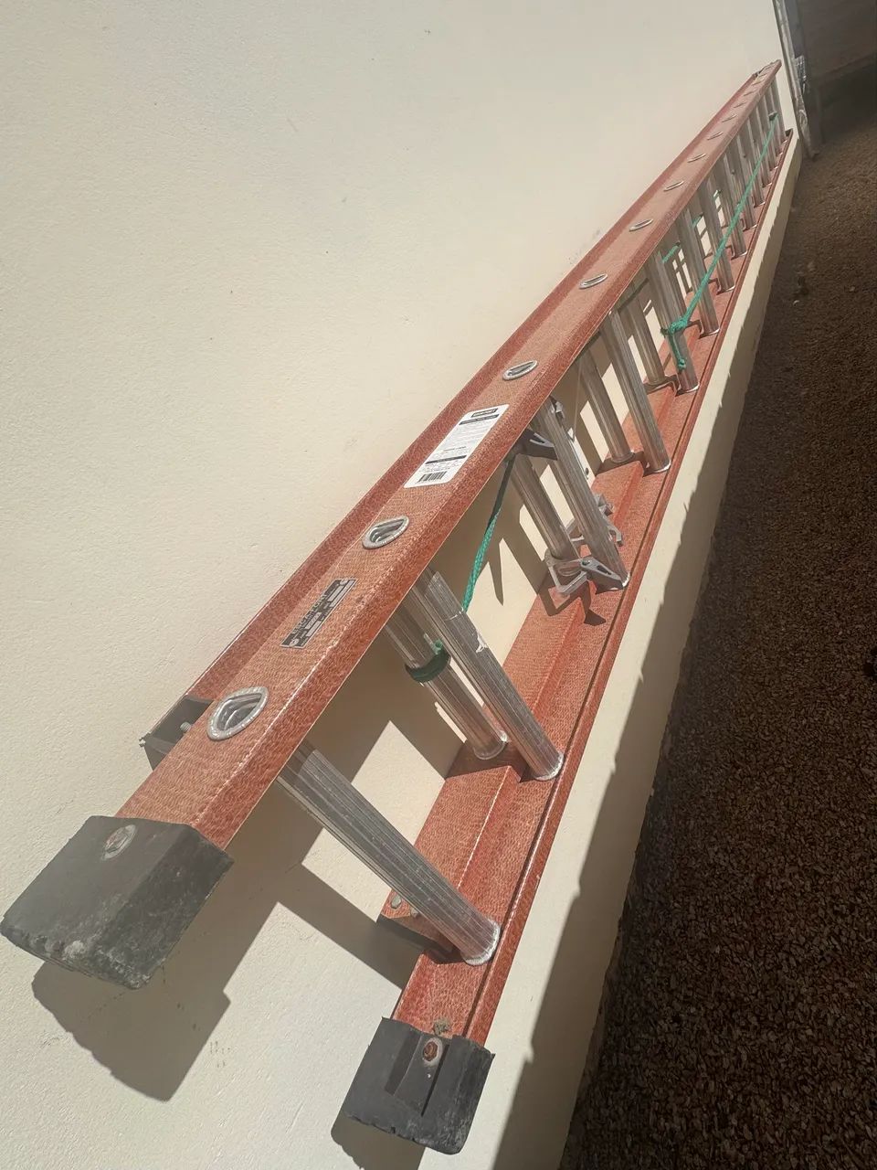 Escada - Foto 2