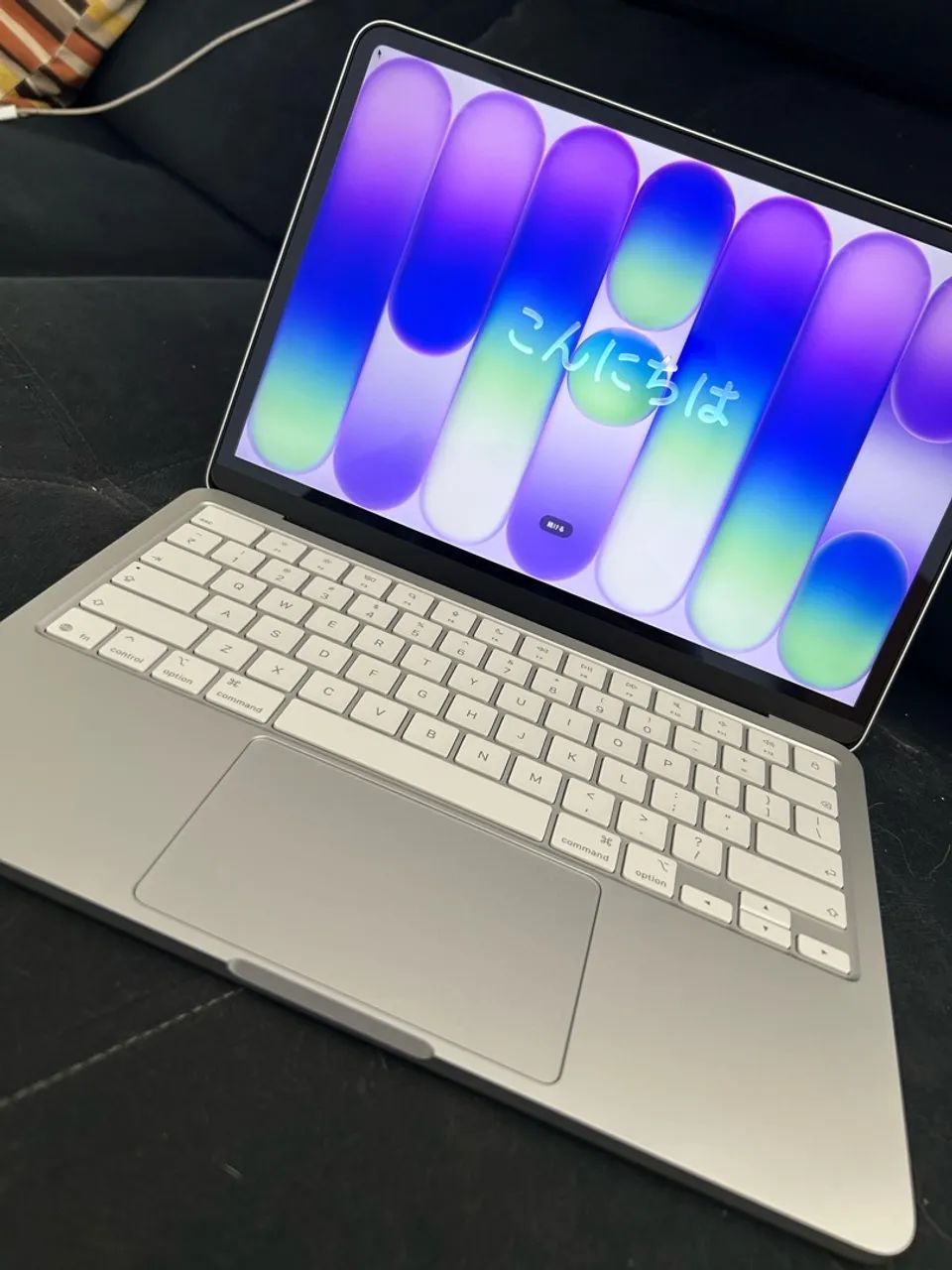 MacBook Neo 256 G Silver  - Foto 3