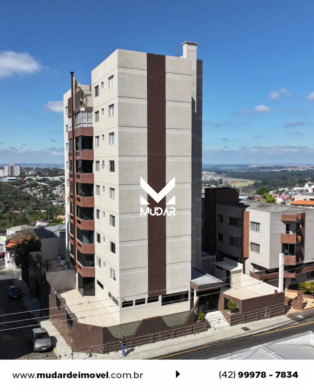 Apartamento de 03 quartos e 02 vagas no centro  Edifício Casa Blanca